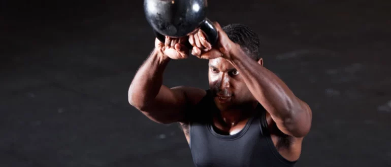 La mejor rutina de ejercicios con kettlebell para principiantes